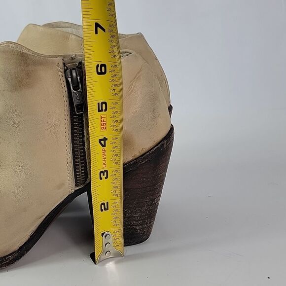 Freebird By Steven Detroit Cream Women's Booties - Picture 14 of 16